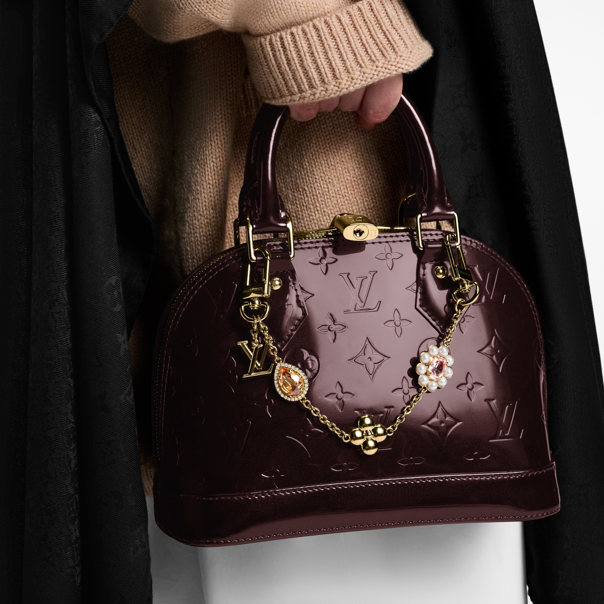 Mirage Chain Bag Charm S00 - Women - Accessories | LOUIS VUITTON ®